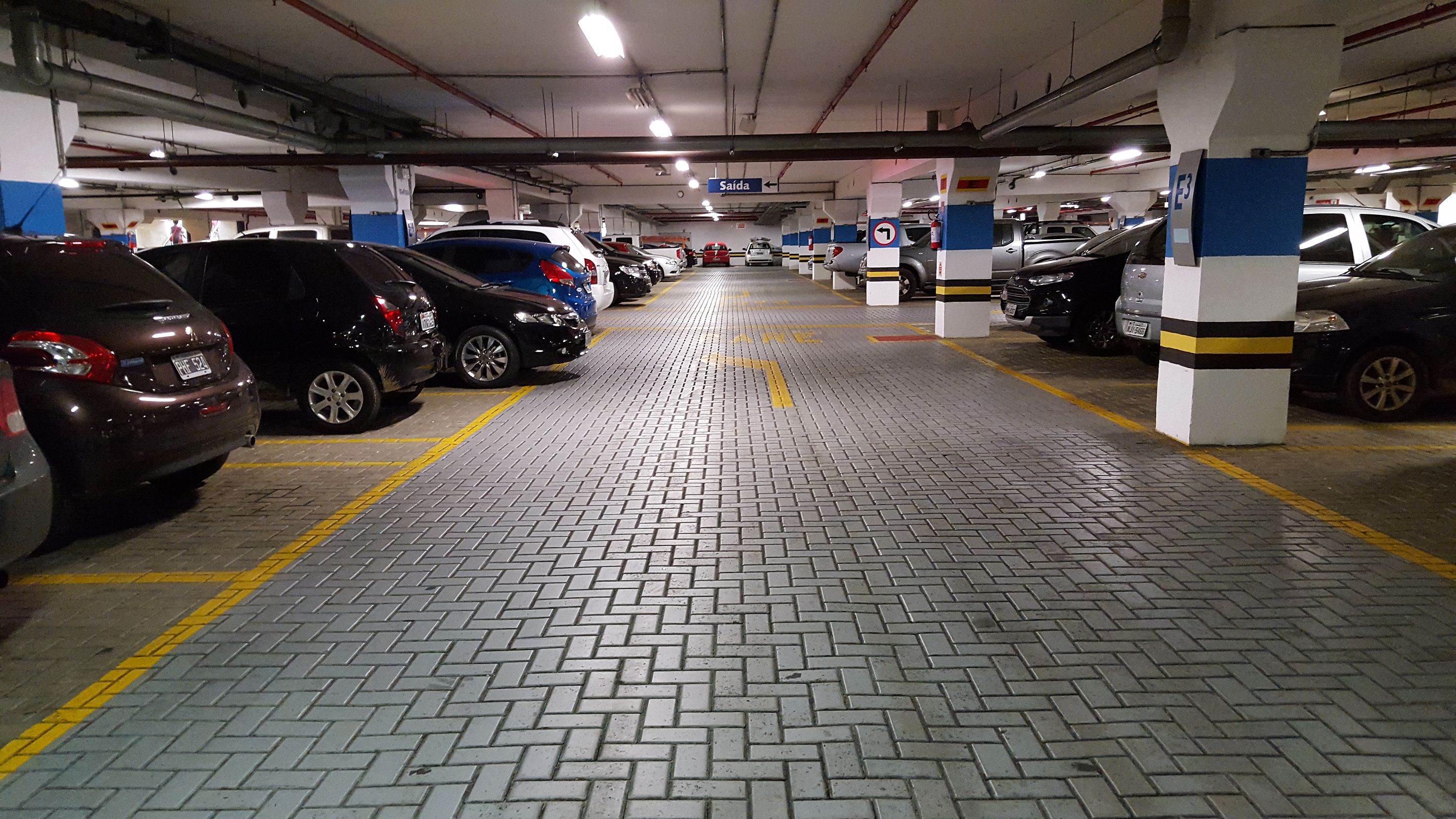 Image of Parking lot